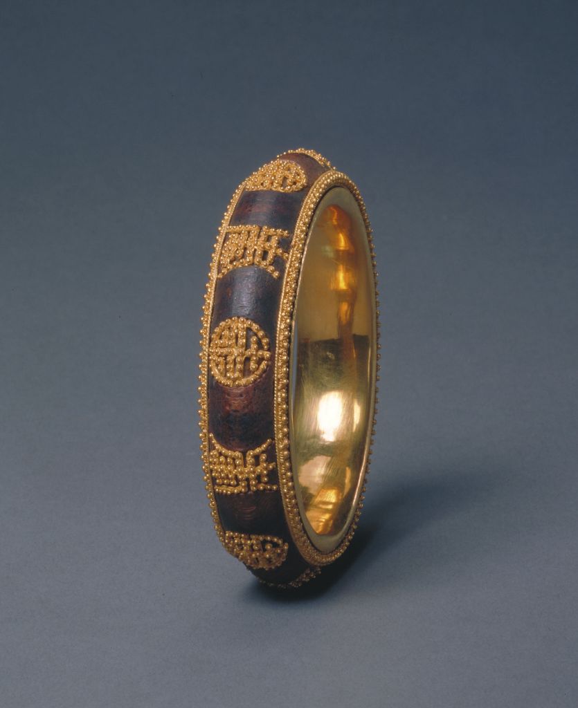 图片[2]-Ganan incense wood bracelet with gold beads and longevity characters-China Archive